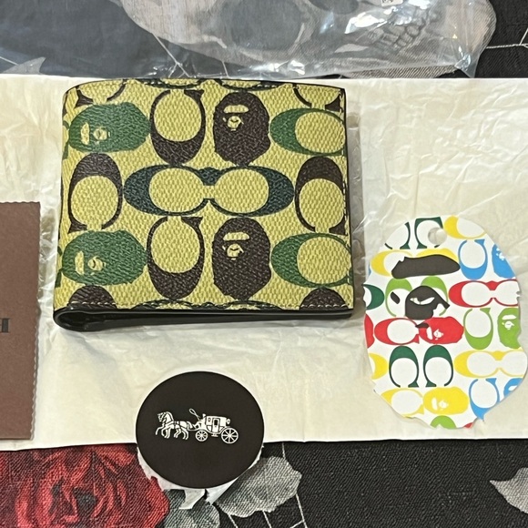 NWT COACH x BAPE SIGNATURE CANVAS W/APE HEAD BLACK COPPER/CAMO COIN MENS WALLET - Picture 5 of 16